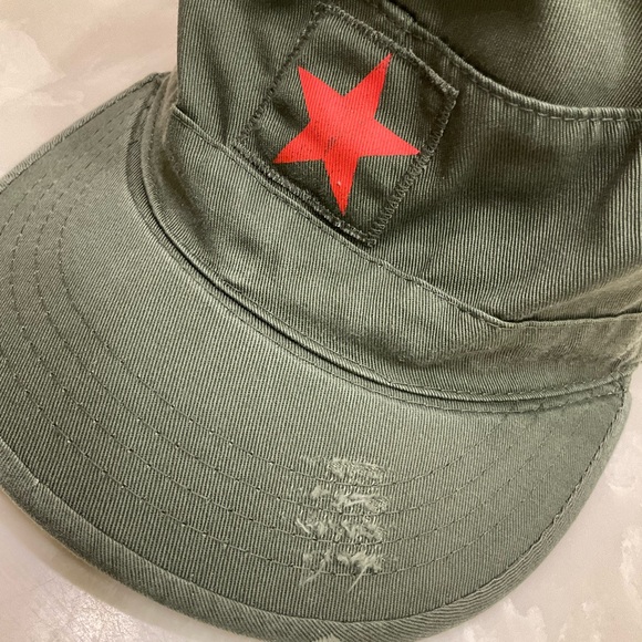 Vintage BDU Fatigue Combat Hat, Olive Drab w/ Red Star, Distressed, Size Large - Picture 4 of 9
